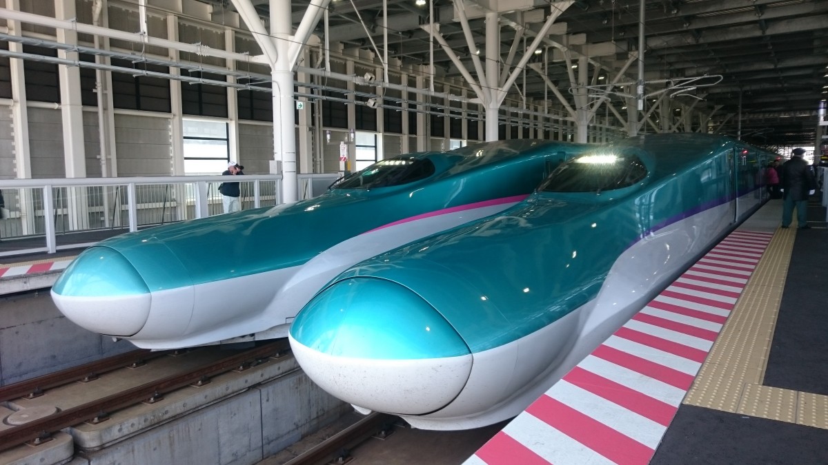 新函館北斗駅の新幹線